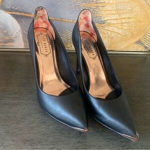 Ted Baker London Black Pointed Toe Stiletto Heels Women’s Size 8
